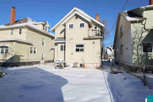 Building Photo - 1120 N 17th St