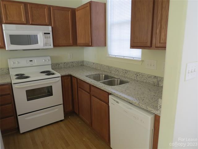 Building Photo - 8105 Kings Creek Dr
