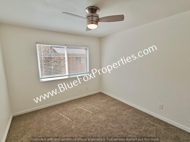 Building Photo - 3117 E Oasis De Palmeras