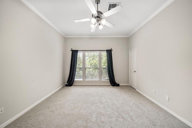 Foto del edificio - 716 Hartman St