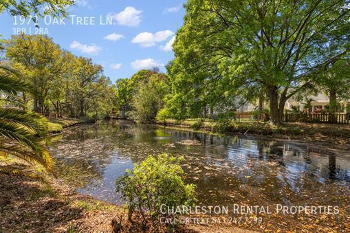 Photo - 1971 Oak Tree Ln House