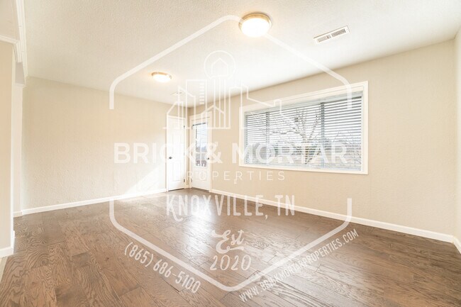 Foto del edificio - 837 Teffeteller Ln