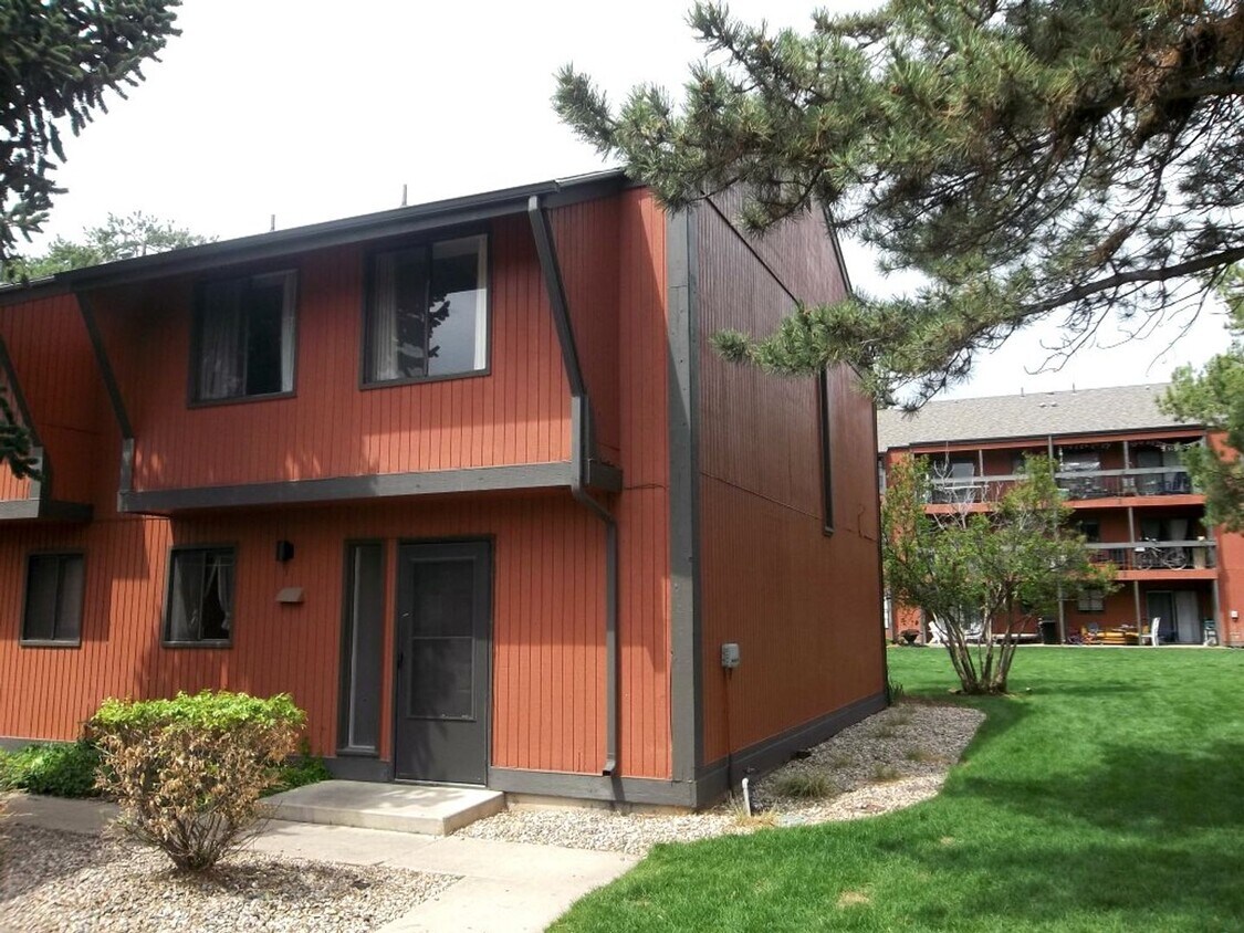 Foto principal - Comfort Meets Convenience – 3BR Fort Colli...