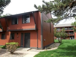 Building Photo - 1625 W Elizabeth St