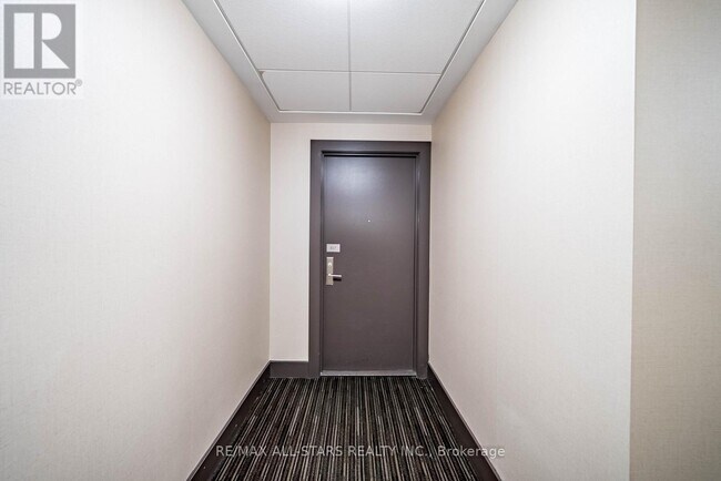 Photo du bâtiment - 2015 Sheppard Ave E