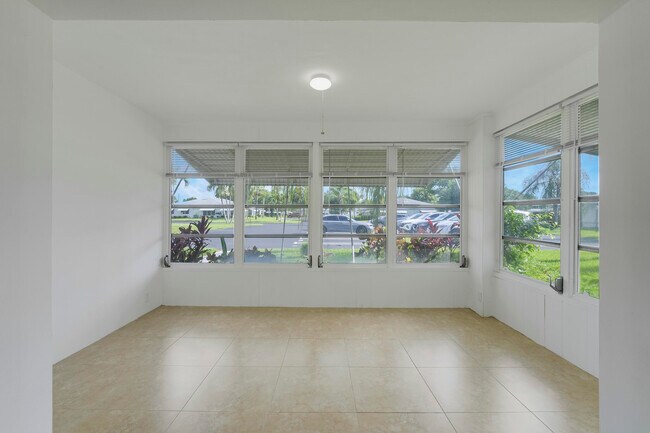 Foto del edificio - 1142 Cir Terrace W