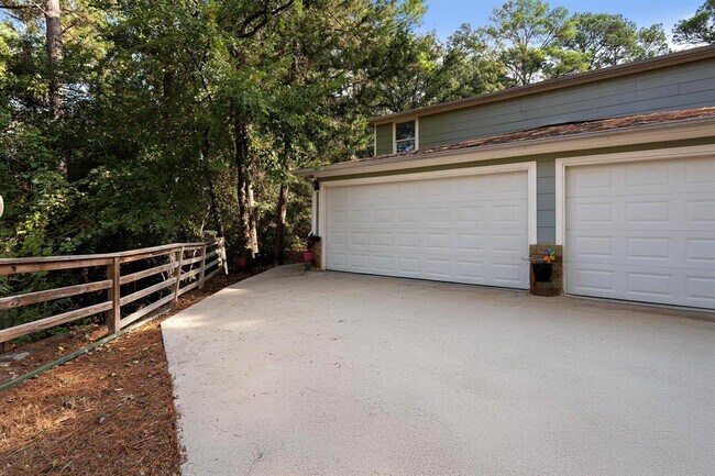 Building Photo - 119 N Kanaio Dr