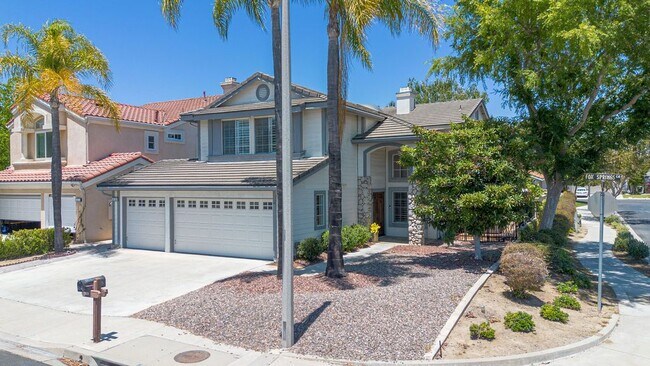 Foto del edificio - 1651 Fox Springs Cir