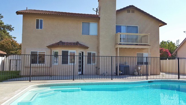 Building Photo - 44210 Galicia Dr