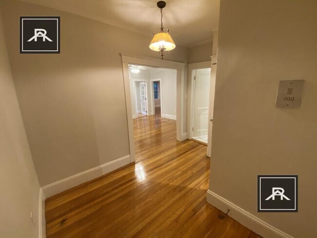 Building Photo - 3 bedroom in Brighton MA 02135