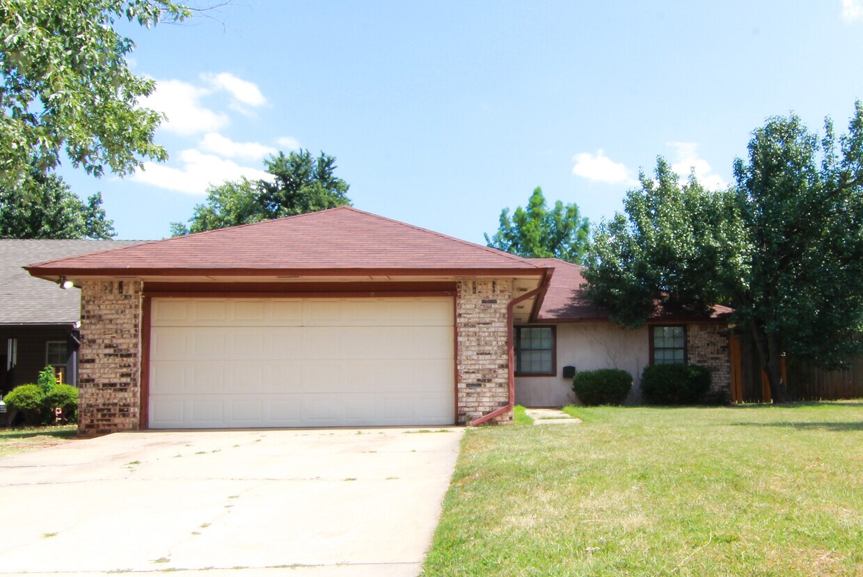 Foto principal - 12326 SW 14th St
