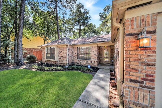 Building Photo - 55 Sylvan Forest Dr