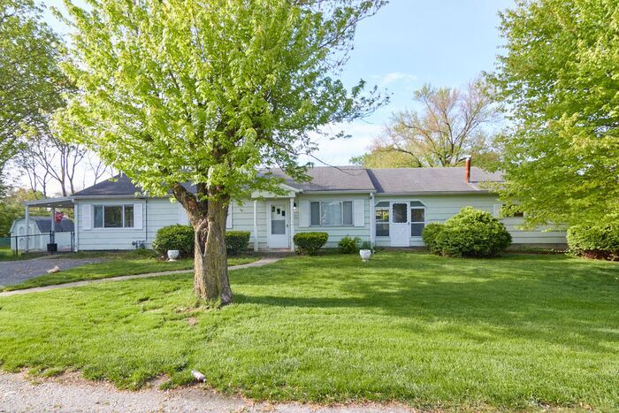 Primary Photo - Great 3 bedroom home
