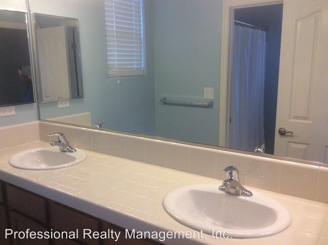 Foto del edificio - 3 br, 3 bath House - 1910 SIMON SHUSTER LANE