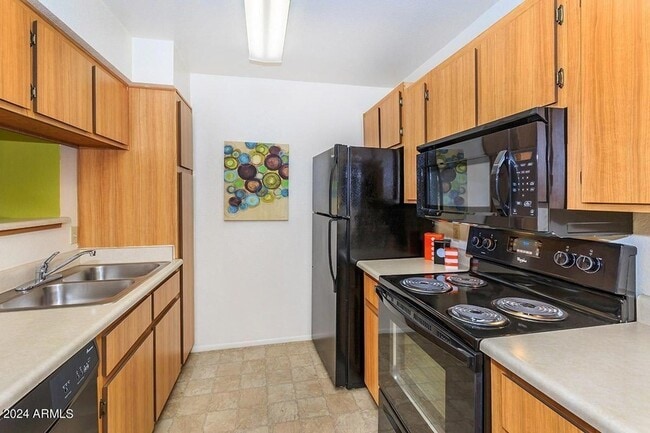 Photo - 3040 E Shea Blvd Apartment