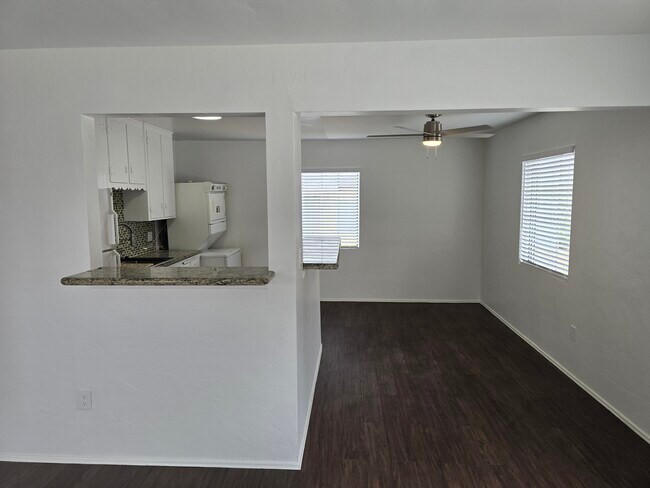 Foto del edificio - 5021 Williams Ave