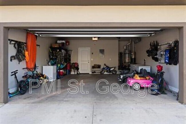 Foto del edificio - 1001 W Curly Hollow Dr