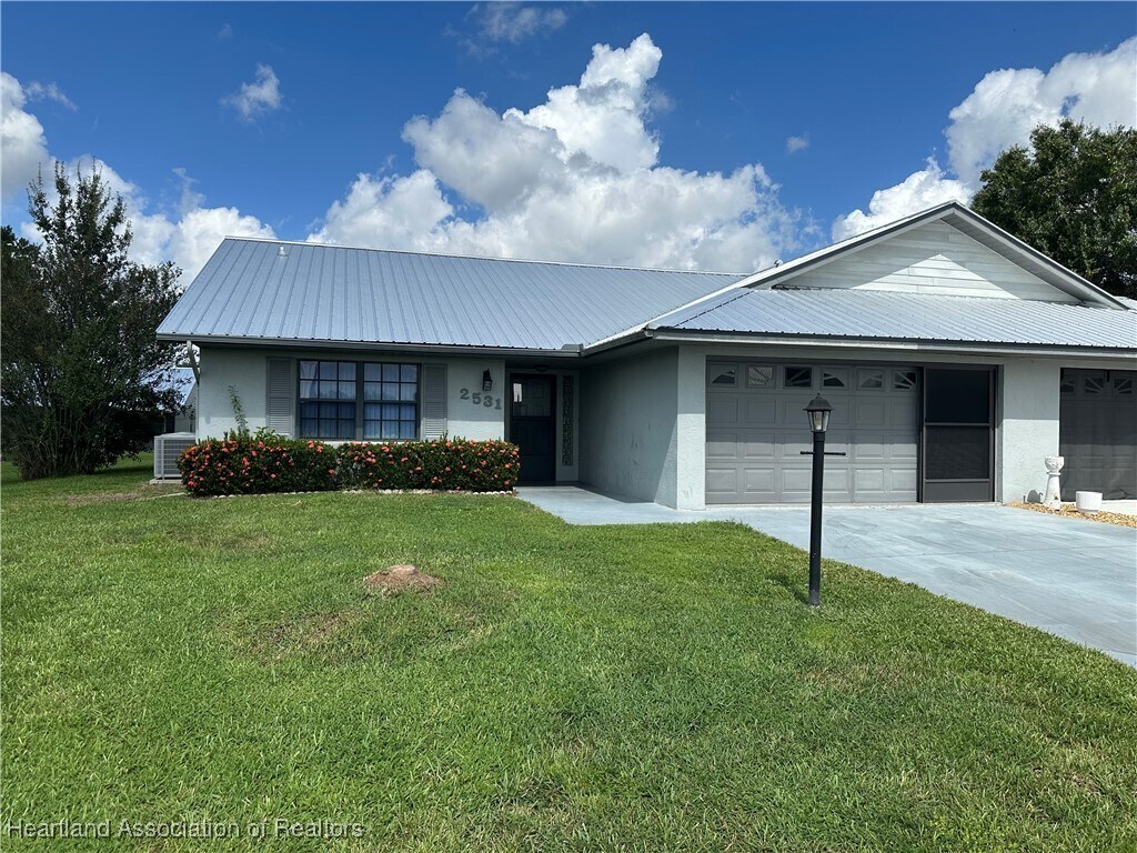 Foto principal - 2531 N Orangewood St
