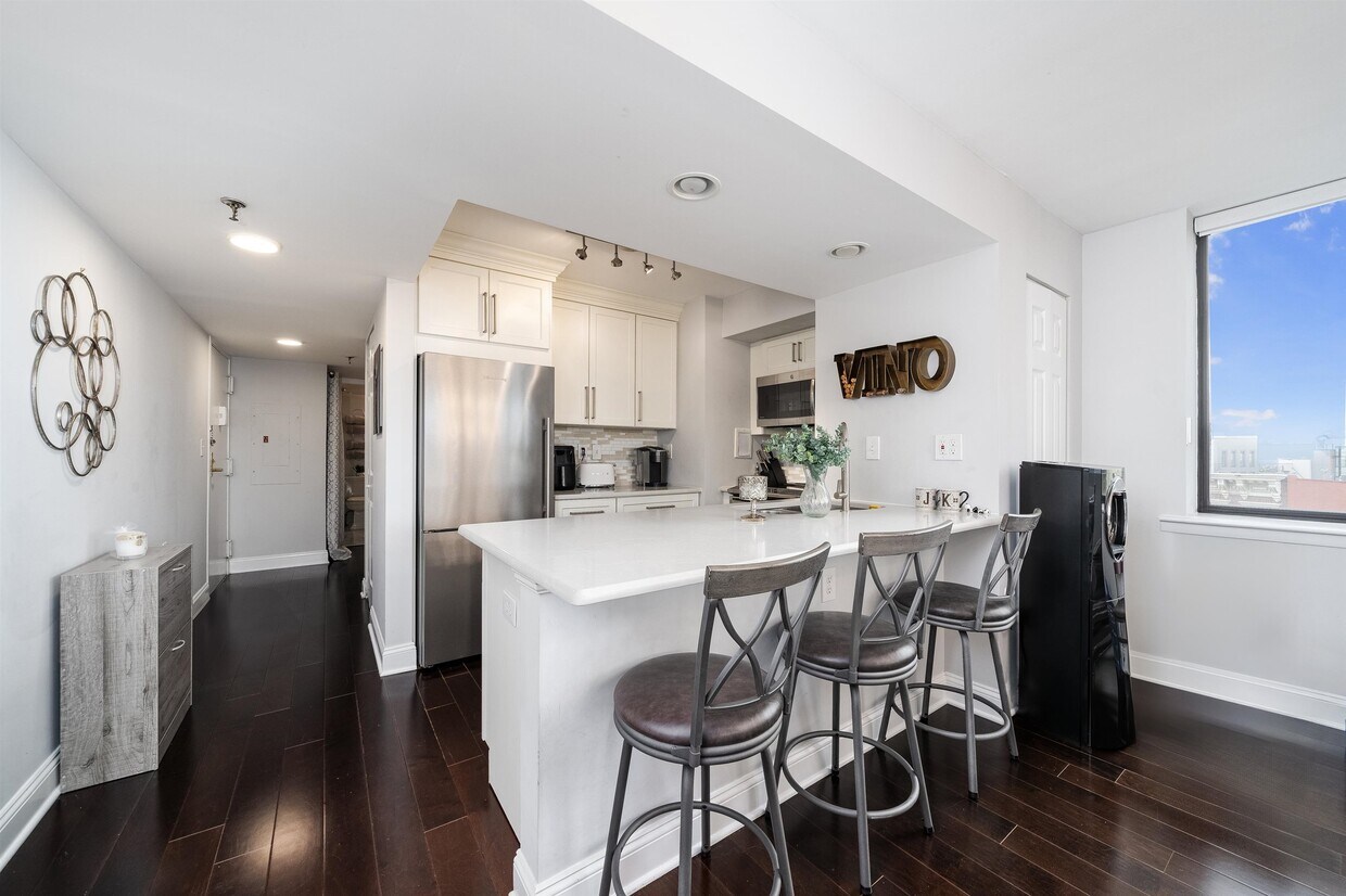 551 Observer Hwy Unit 5C, Hoboken, NJ 07030 Condo for Rent in