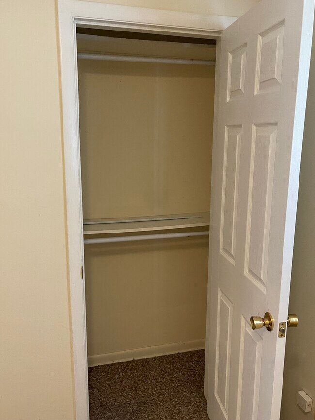 Building Photo - 258 Fremont Ave