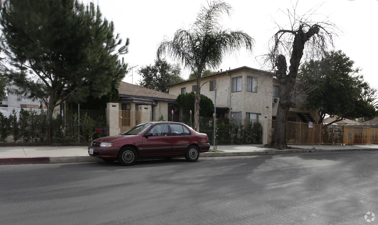 Building Photo - 14156 Tiara St
