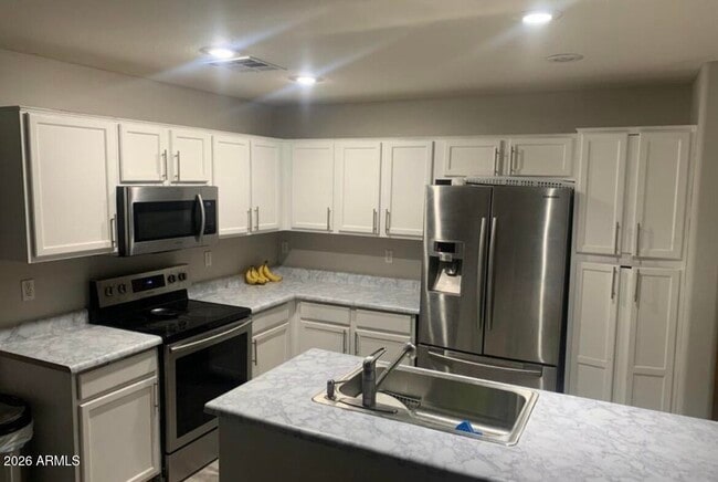 Building Photo - 1533 S 228th Ln