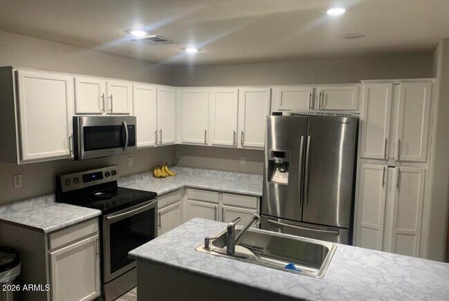 Foto del edificio - 1533 S 228th Ln