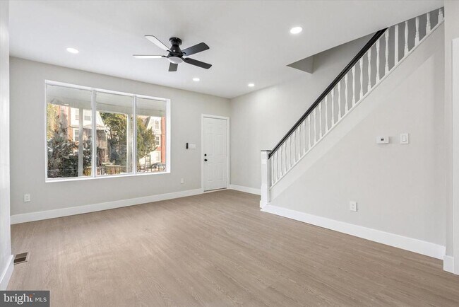 Foto del edificio - 5518 Chew Ave