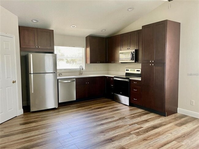 Foto del edificio - 445 W Desoto St