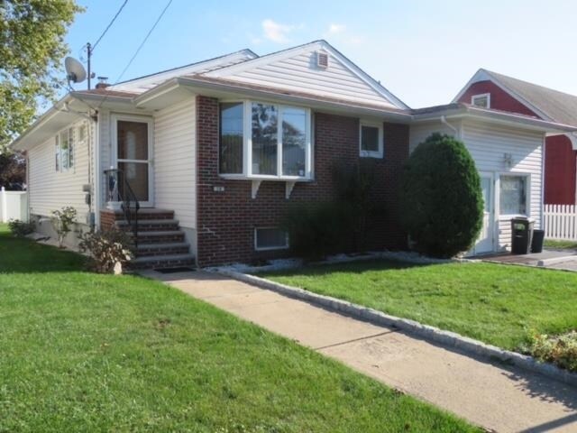 Primary Photo - 18 Radio Ave