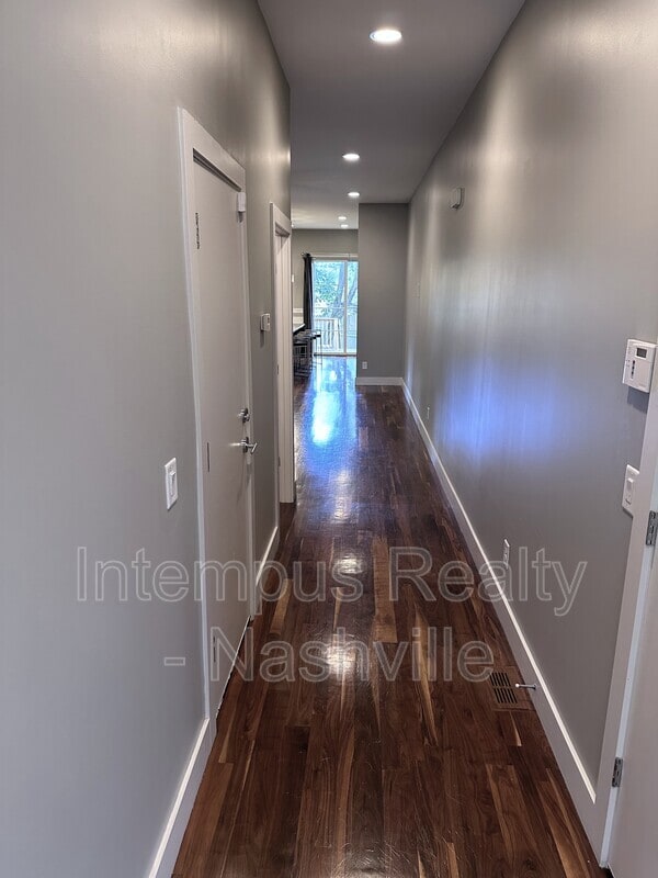 Foto del edificio - 929 13th Ave S