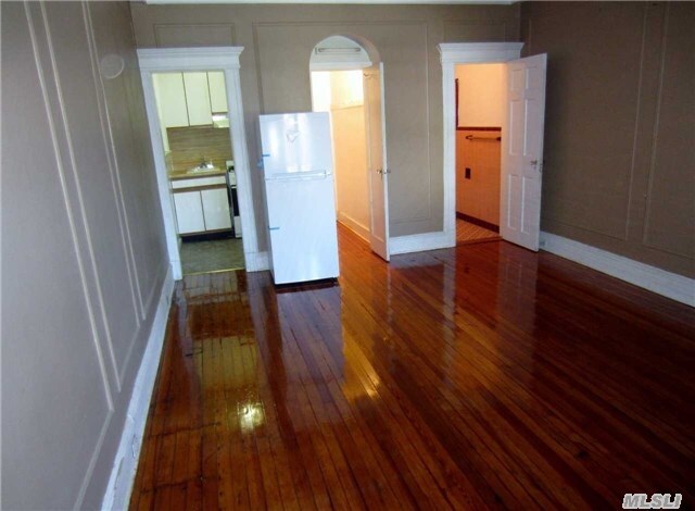 Foto del interior - 22 Lawrence Ave