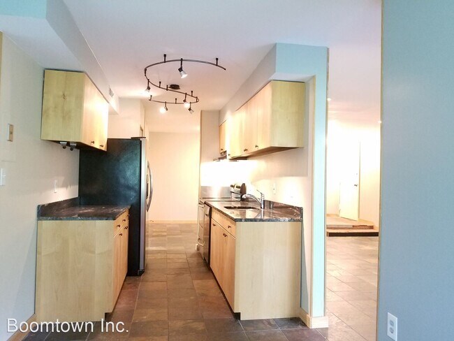 Building Photo - 2 br, 2 bath House - 403 Christopher Ave.,...