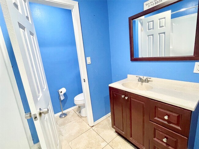 Foto del edificio - 8302 Coastway Ln