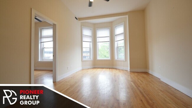 Foto del edificio - 3356 N Sheffield Ave