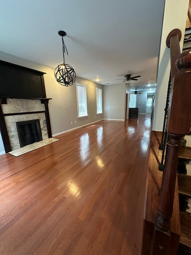 Main floor - 3169 Portis Ave