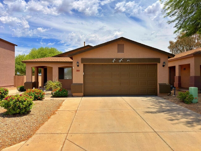 Building Photo - 30479 N Bareback Trail
