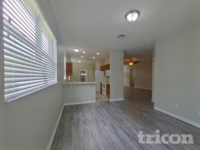 Foto del edificio - 1720 Mountclair Ct