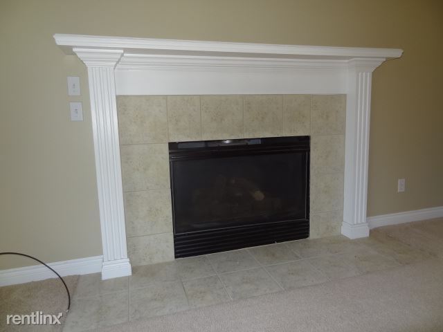 Foto del edificio - 2 br, 2 bath Condo - 45707 N Stonewood Rd