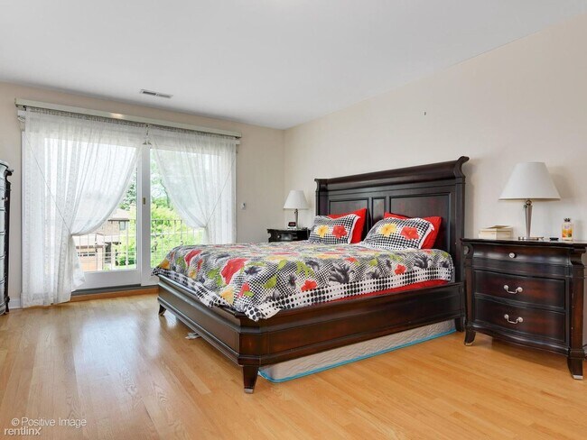 Building Photo - 4 br, 4 bath House - 1019 N Delphia Ave