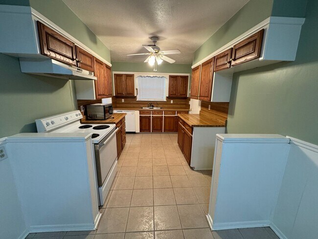 Foto del edificio - Prime Location in Edmond!