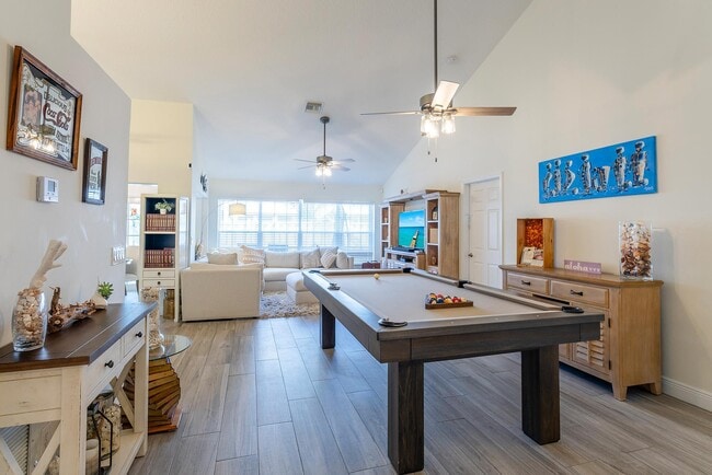Building Photo - 101 Palomino Dr