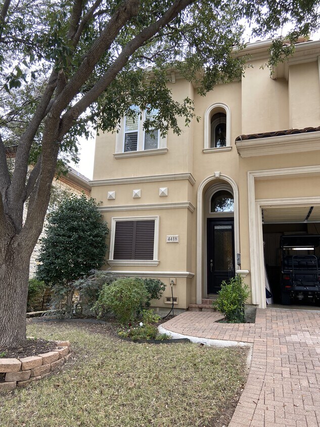 Foto principal - 4418 Saint Andrews Blvd