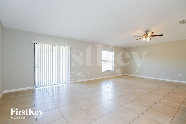 Foto del edificio - 9637 Sage Creek Dr