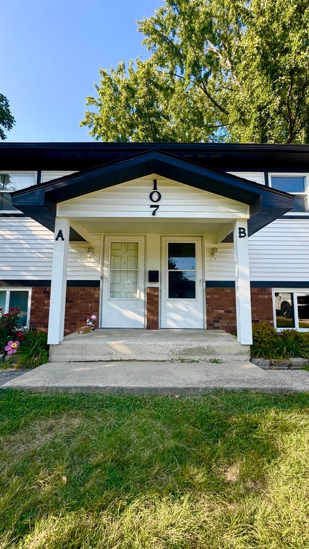 Building Photo - 107 E Park St