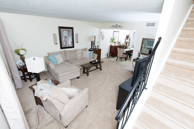 Living Room - New England Village Townhomes