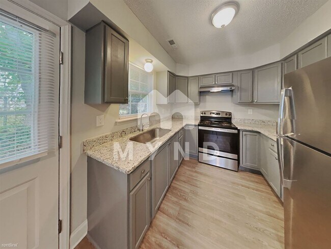 Foto del edificio - 3 br, 1 bath House - 1015 Fairview St