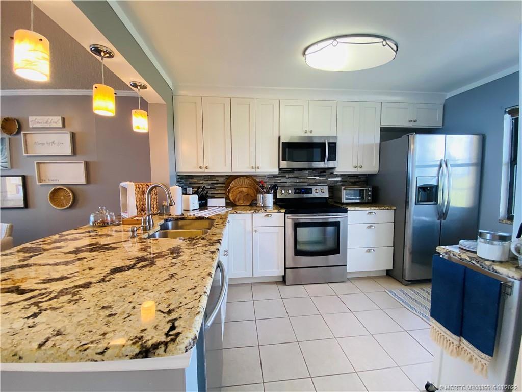 Primary Photo - 7380 S Ocean Dr