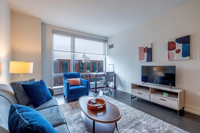 Foto del edificio - 555 10th Ave