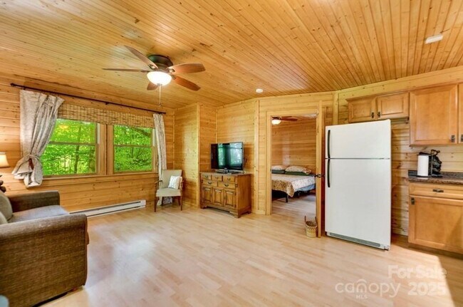 Building Photo - 87 Old Cabin Cv